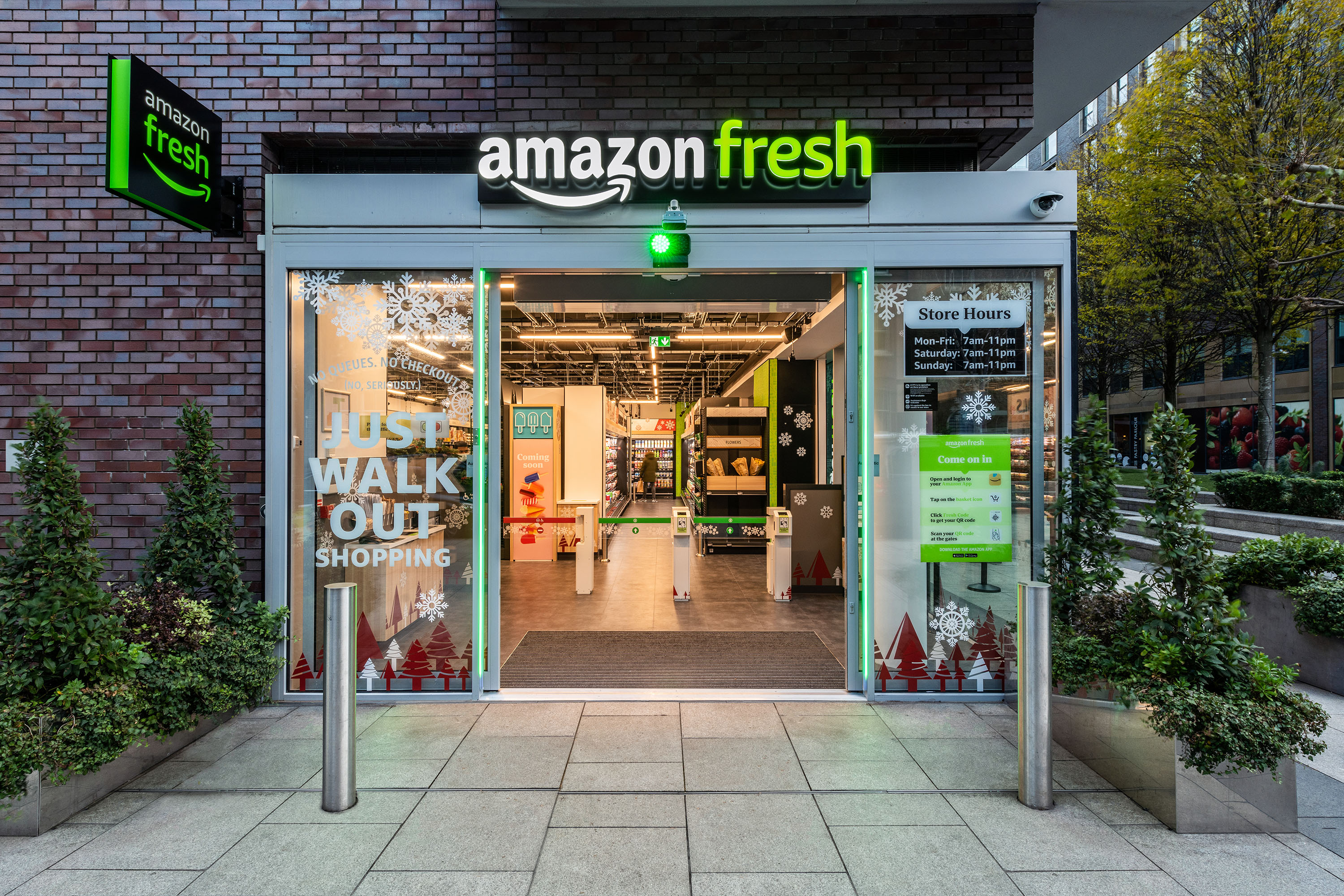 Aldgate East - Main external